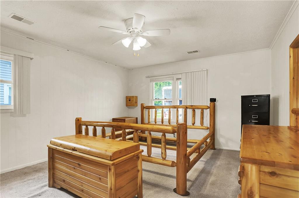 635 Howard Road Greenwood, IN 46142 - Photo 15 of 26 Gallery Image 15