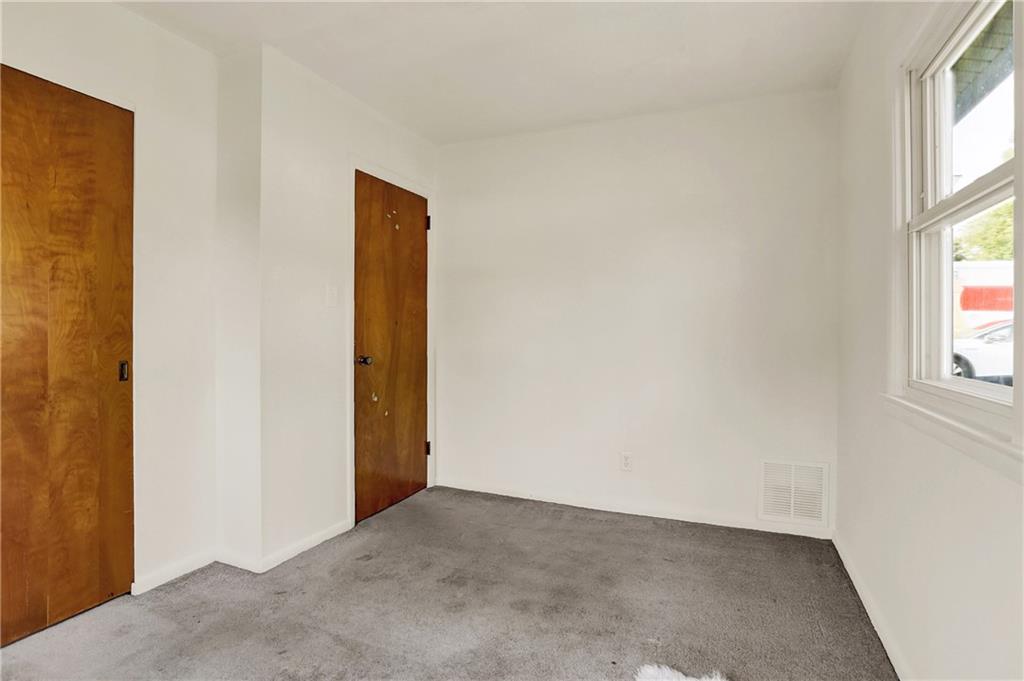 635 Howard Road Greenwood, IN 46142 - Photo 19 of 26 Gallery Image 19