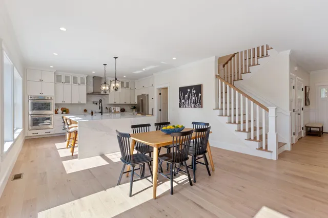 $1,549,900 | 1010 Sawyer Road, Cape Elizabeth, ME 04107