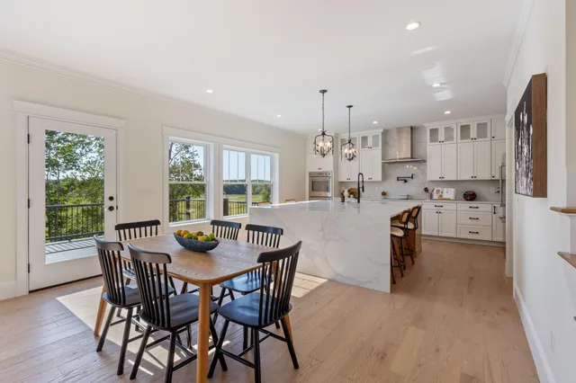 $1,549,900 | 1010 Sawyer Road, Cape Elizabeth, ME 04107