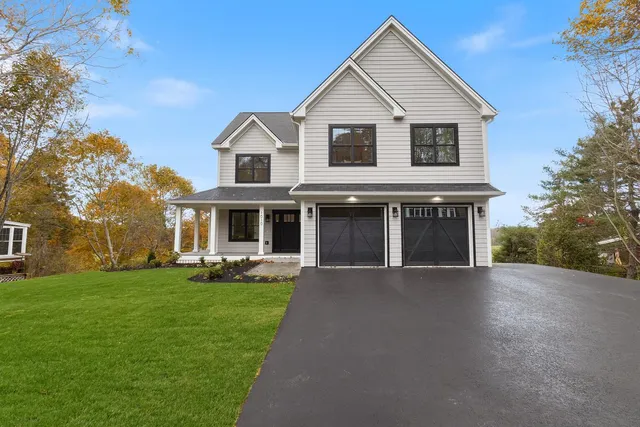 $1,549,900 | 1010 Sawyer Road, Cape Elizabeth, ME 04107