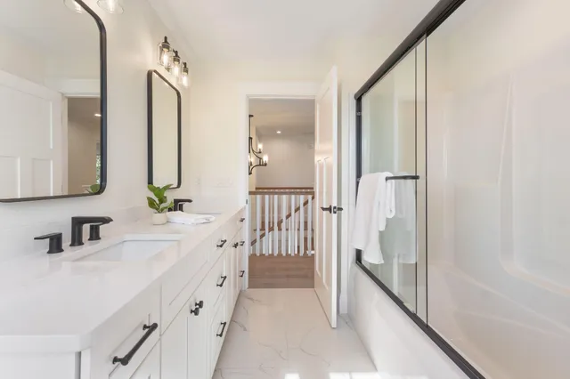 $1,549,900 | 1010 Sawyer Road, Cape Elizabeth, ME 04107