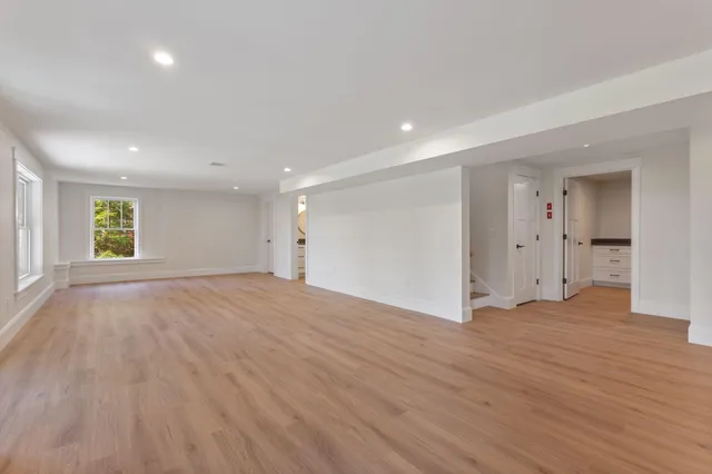 $1,549,900 | 1010 Sawyer Road, Cape Elizabeth, ME 04107