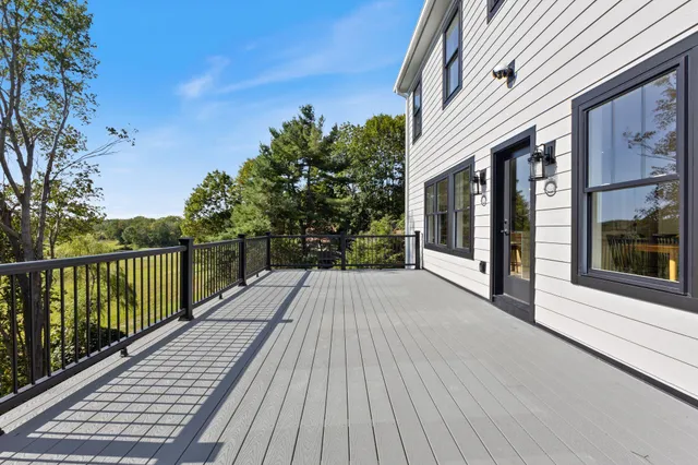 $1,549,900 | 1010 Sawyer Road, Cape Elizabeth, ME 04107
