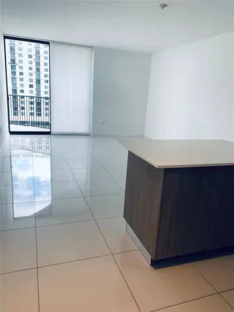 $2,650 | 5252 Northwest 85th Avenue, Unit 807, Doral, FL 33166
