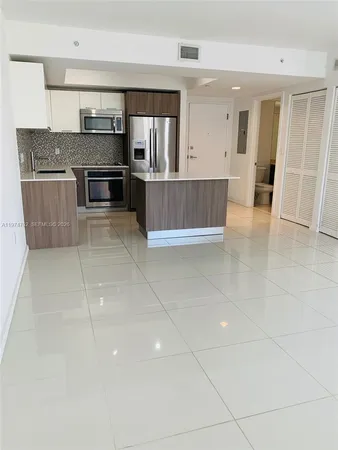 $2,650 | 5252 Northwest 85th Avenue, Unit 807, Doral, FL 33166