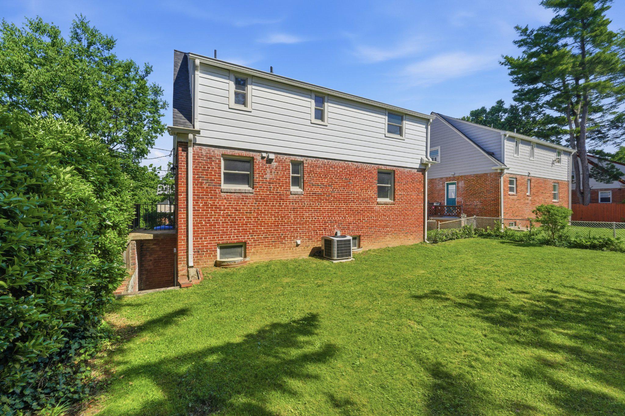 10143 Dallas Avenue Silver Spring, MD 20901 - Photo 45 of 49 Rear Exterior