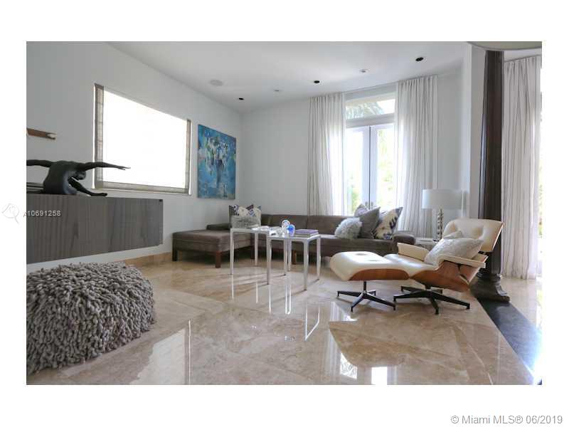 462 Ridgewood Road Key Biscayne, FL 33149 - Photo 2 of 15 Game Room