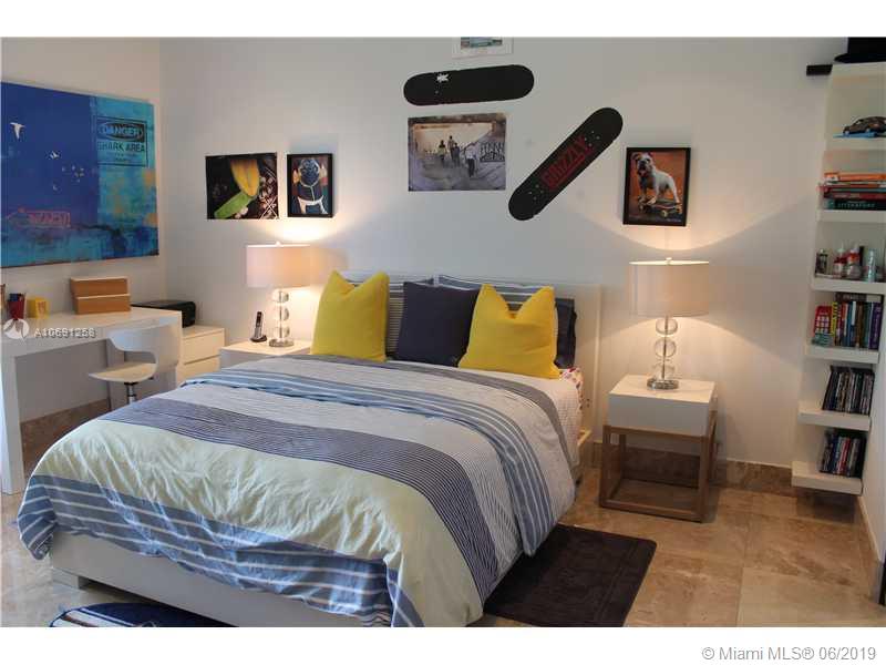 462 Ridgewood Road Key Biscayne, FL 33149 - Photo 12 of 15 Bedroom