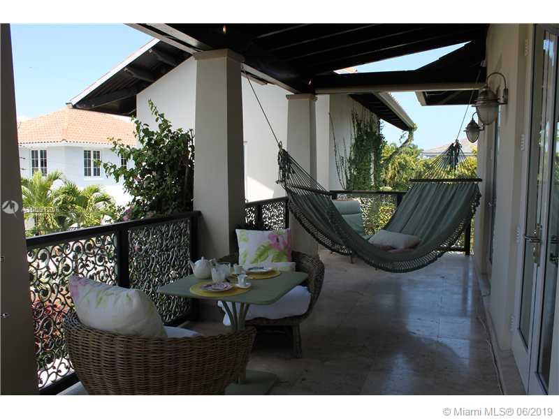 462 Ridgewood Road Key Biscayne, FL 33149 - Photo 9 of 15 Bedroom Master