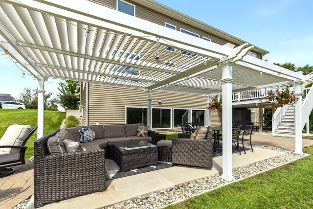 $899,900 | 14112 Georgian Bay Drive, Holland, MI 49424