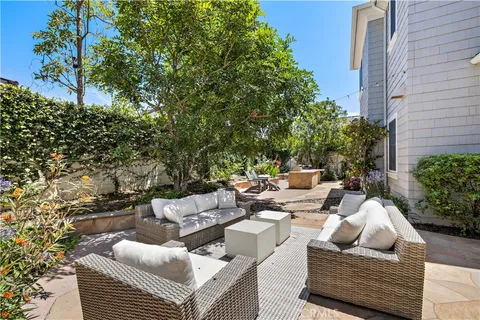 $5,200,000 | 96 Old Course Drive, Newport Beach, CA 92660