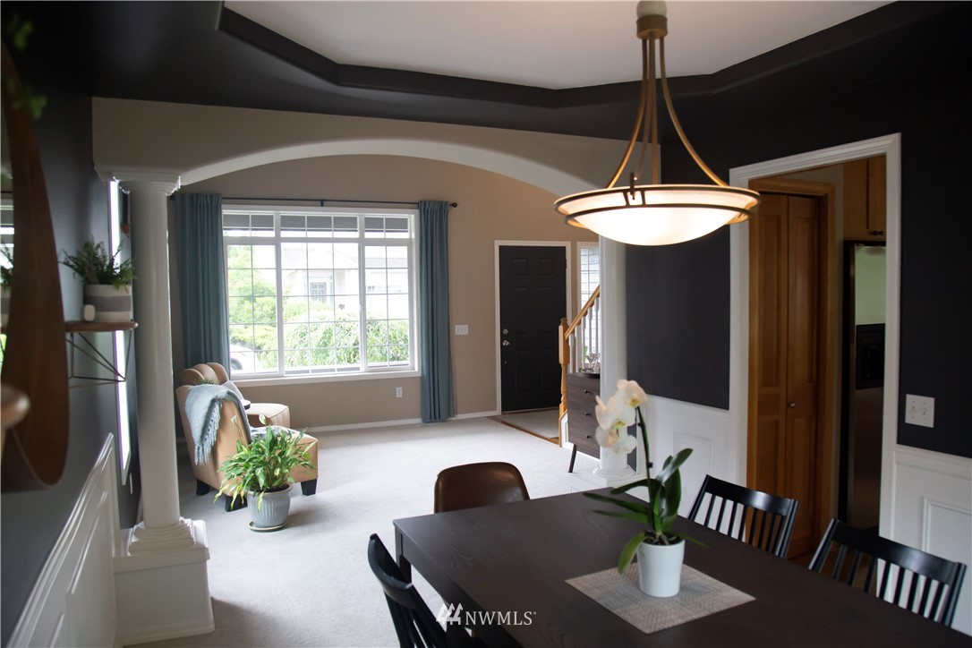 1125 184th Place Southeast Bothell, WA 98012 - Photo 3 of 33 Gallery Image 3