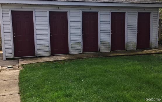 4099 Airport Road Waterford, MI 48329 - Photo 15 of 15
