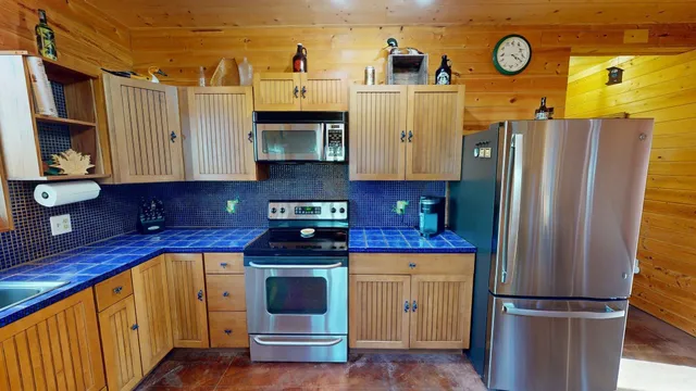 $575,000 | 28 Caps Trail, Lutsen, MN 55612