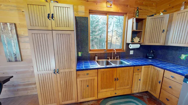 $575,000 | 28 Caps Trail, Lutsen, MN 55612