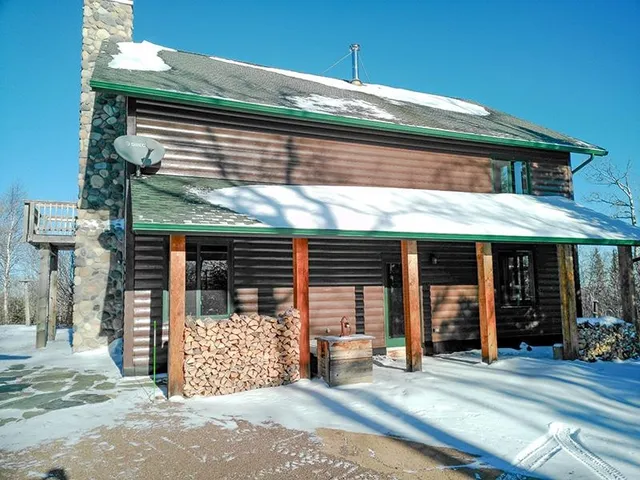 $575,000 | 28 Caps Trail, Lutsen, MN 55612