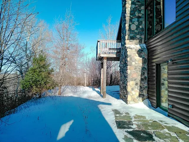 $575,000 | 28 Caps Trail, Lutsen, MN 55612