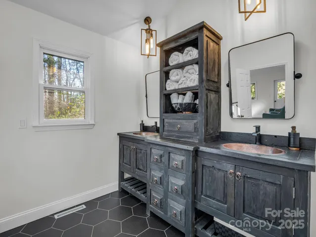 $925,000 | 158 Rock Spring Road, Lake Lure, NC 28746