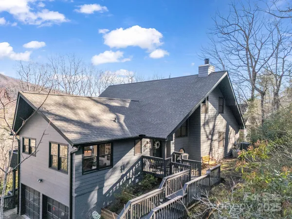 $895,000 | 158 Rock Spring Road, Lake Lure, NC 28746