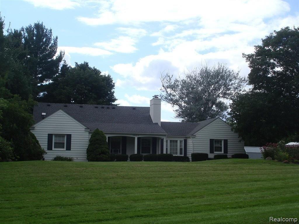 30617 Pear Ridge Farmington, MI 48334 - Photo 1 of 18 DSC06788.JPG