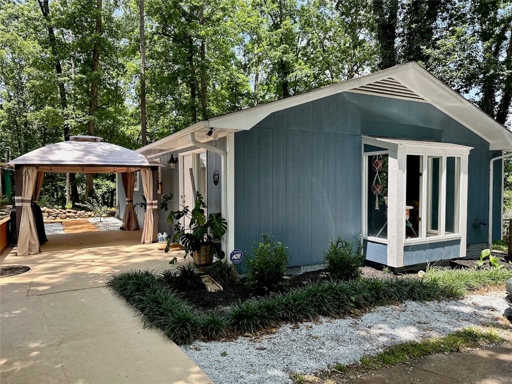 512 State Rd S-37-561 Seneca, SC 29678 - Photo 17 of 45