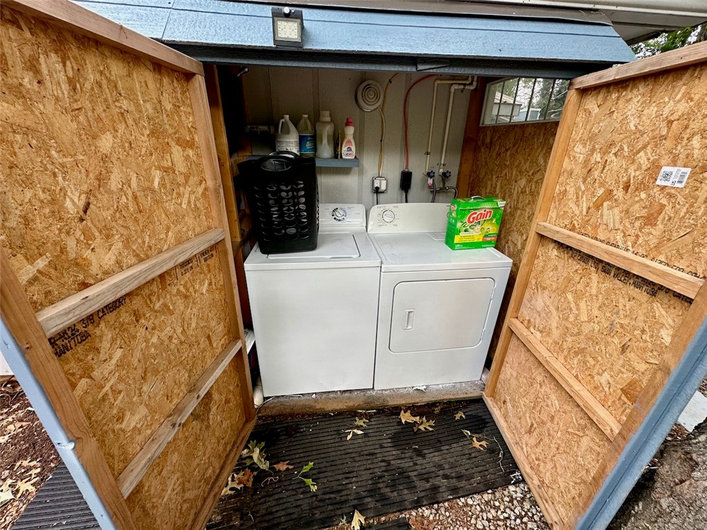 512 State Rd S-37-561 Seneca, SC 29678 - Photo 43 of 45 private laundry for guest house (w&d do not convey