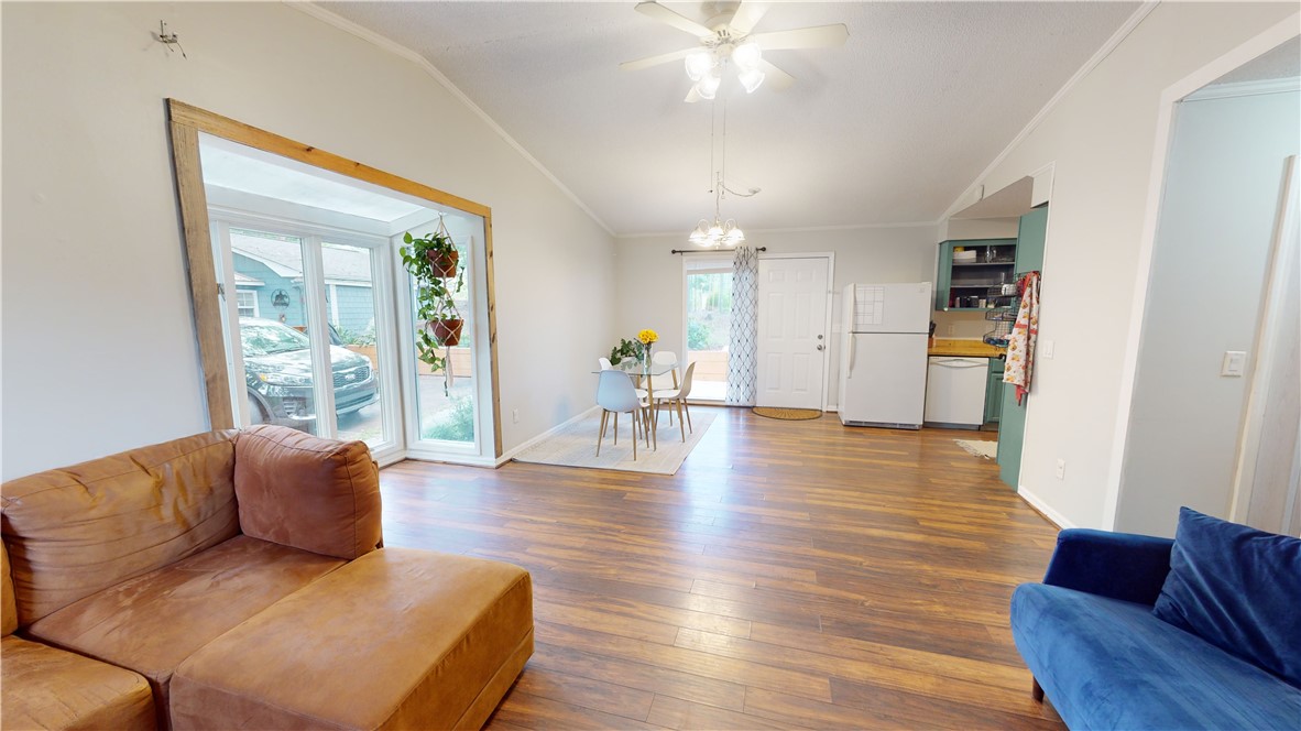 512 State Rd S-37-561 Seneca, SC 29678 - Photo 10 of 45