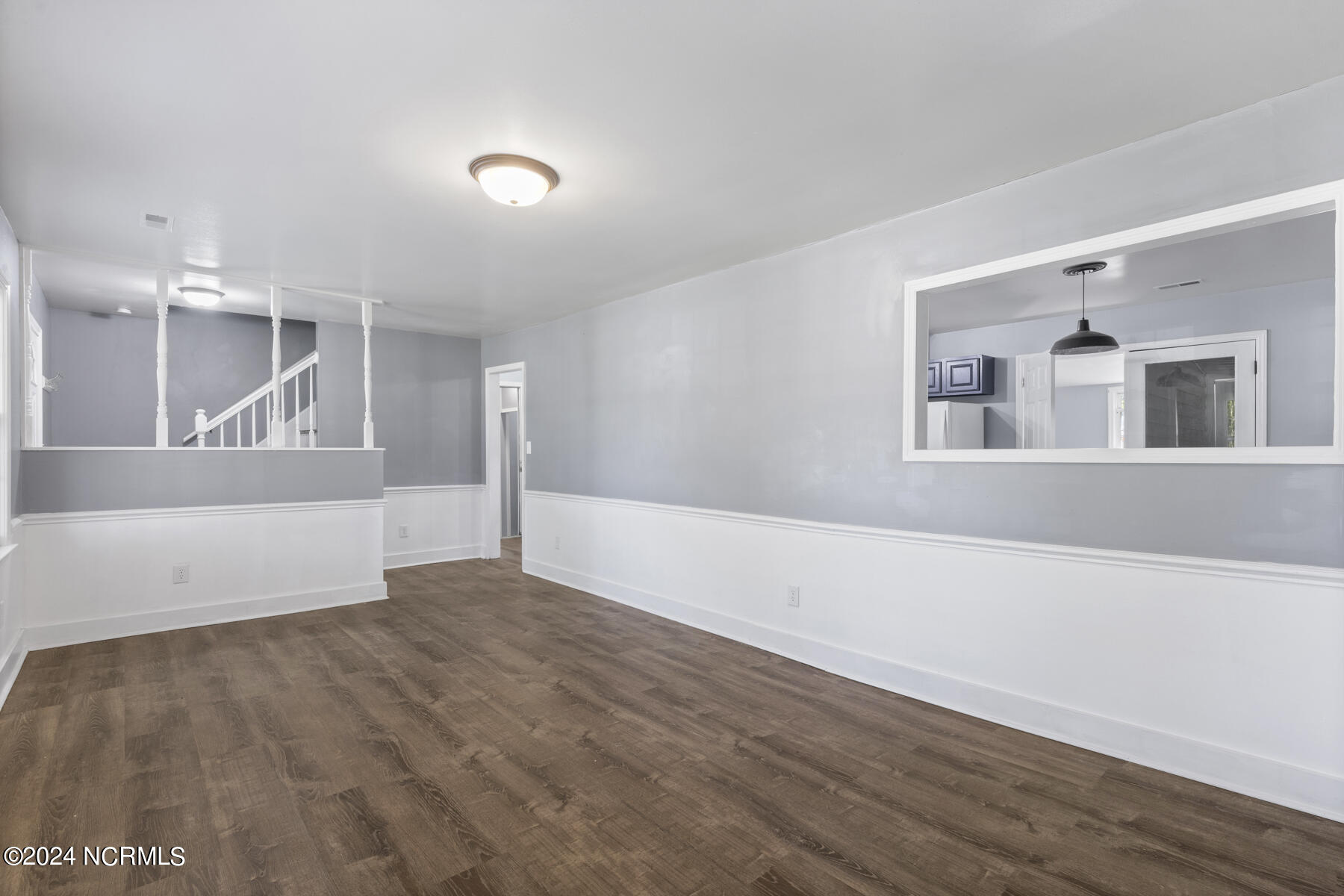 210 Murdoch Road Newport, NC 28570 - Photo 3 of 16 livingroom