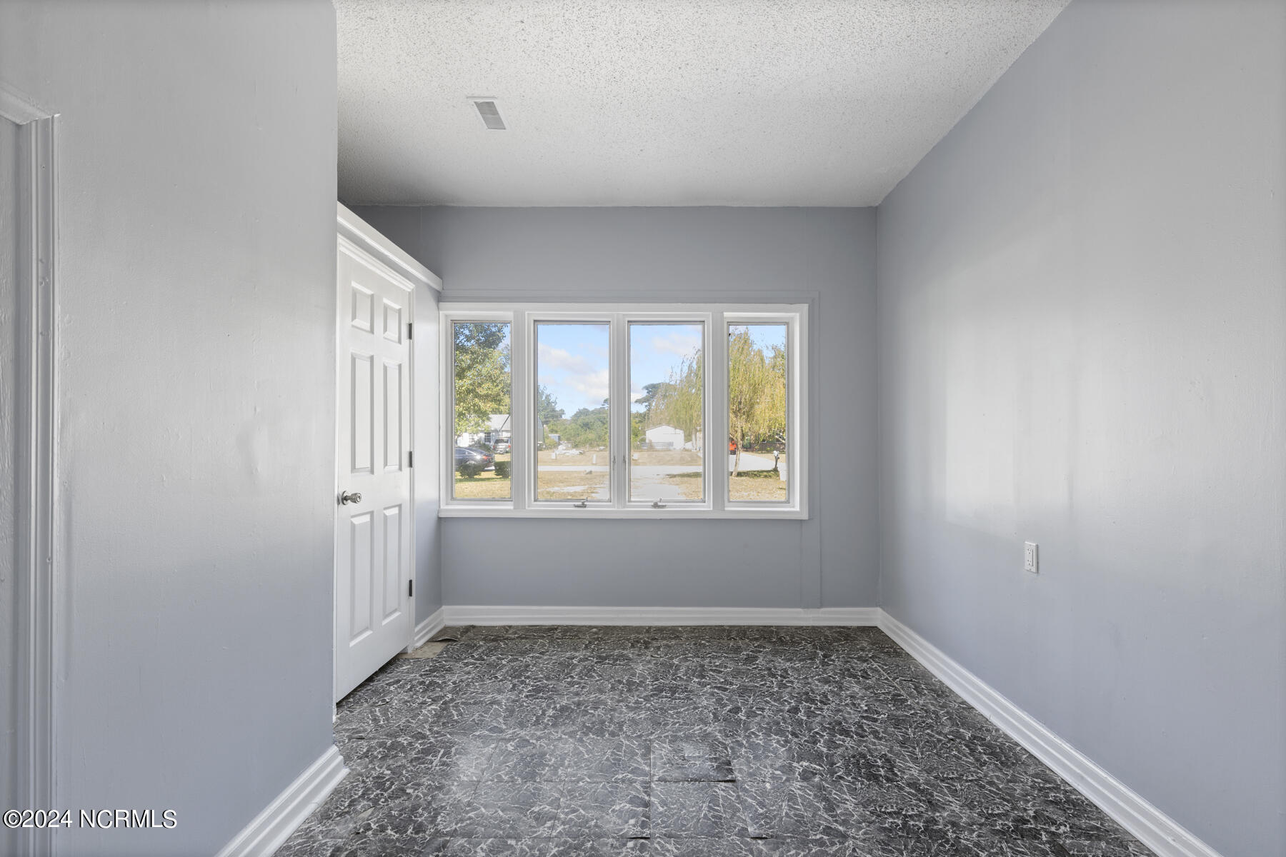 210 Murdoch Road Newport, NC 28570 - Photo 8 of 16 flex