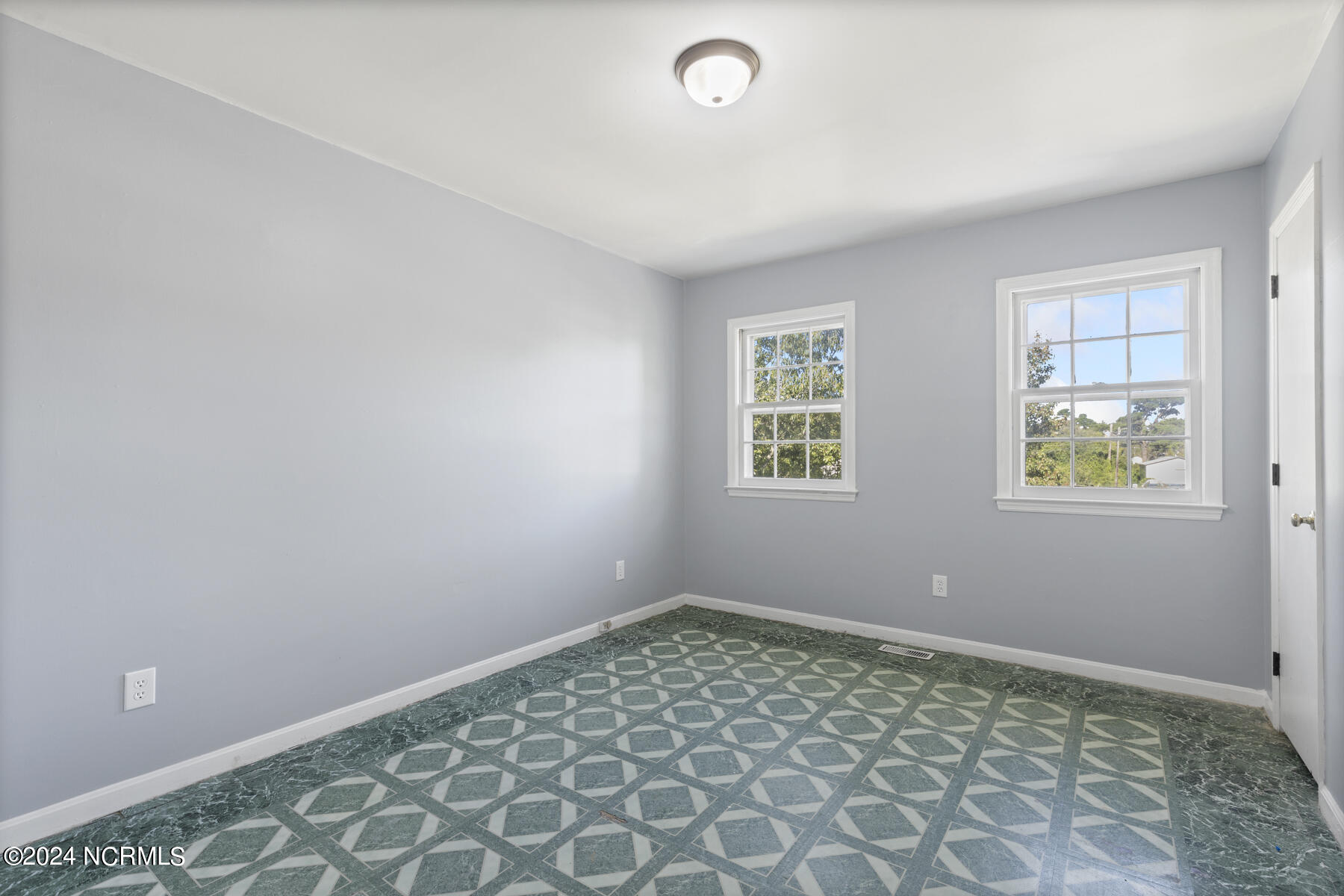 210 Murdoch Road Newport, NC 28570 - Photo 10 of 16 B1