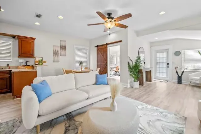 $2,690 | 7413 South Elliott Street, Tampa, FL 33616