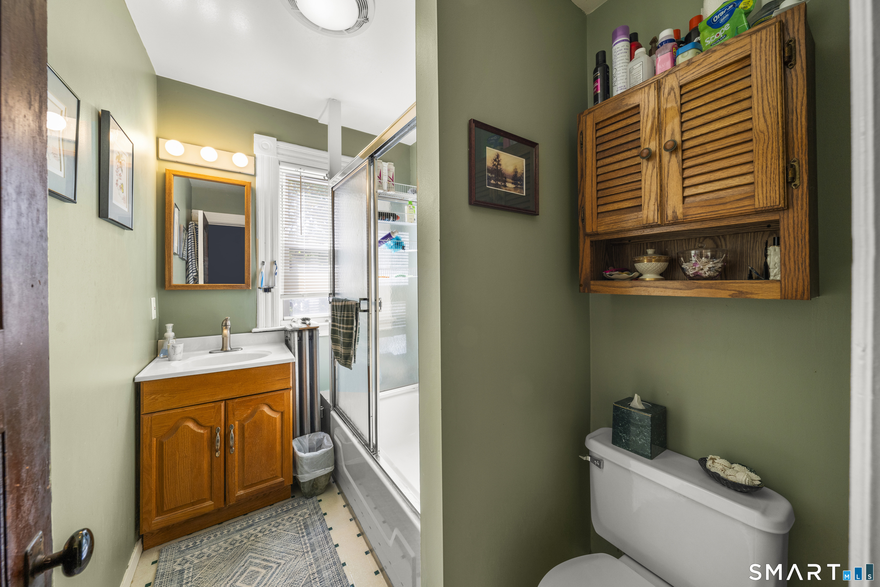 52 Russell Street Manchester, CT 06040 - Photo 16 of 37 Gallery Image 16