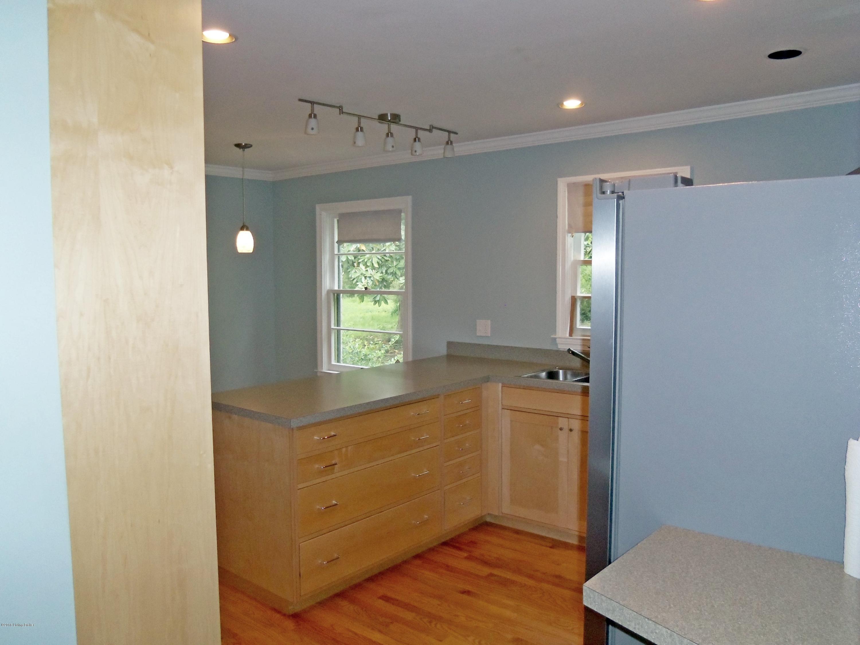 73 Callabell Road Louisville, KY 40206 - Photo 8 of 57 100_2309