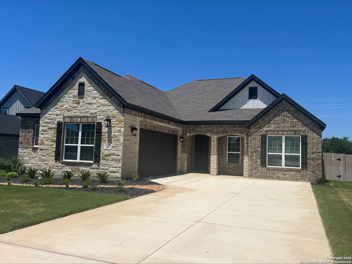 204 Azalea Alley Castroville, TX 78009 - Photo 2 of 22