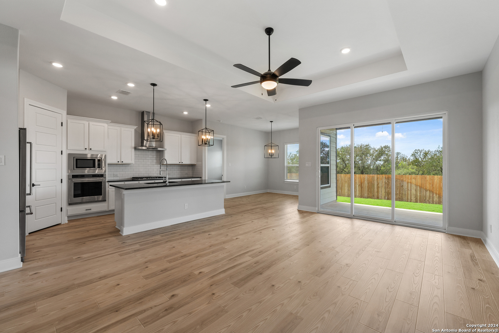 204 Azalea Alley Castroville, TX 78009 - Photo 6 of 22