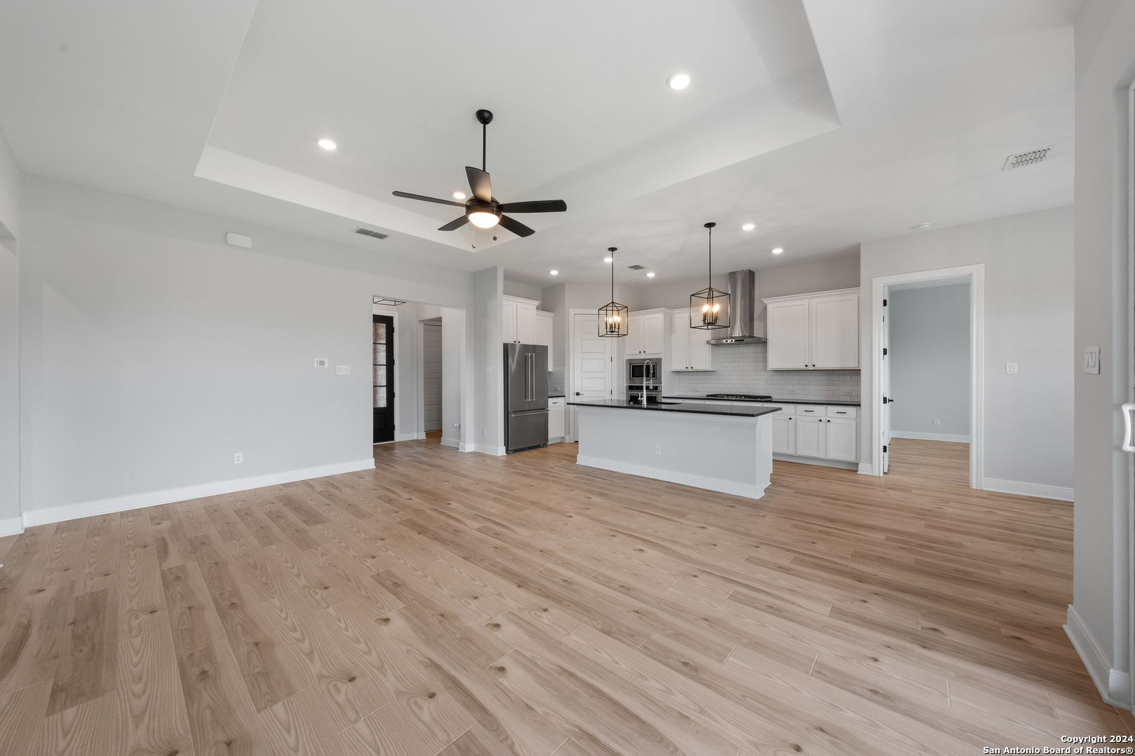 204 Azalea Alley Castroville, TX 78009 - Photo 8 of 22