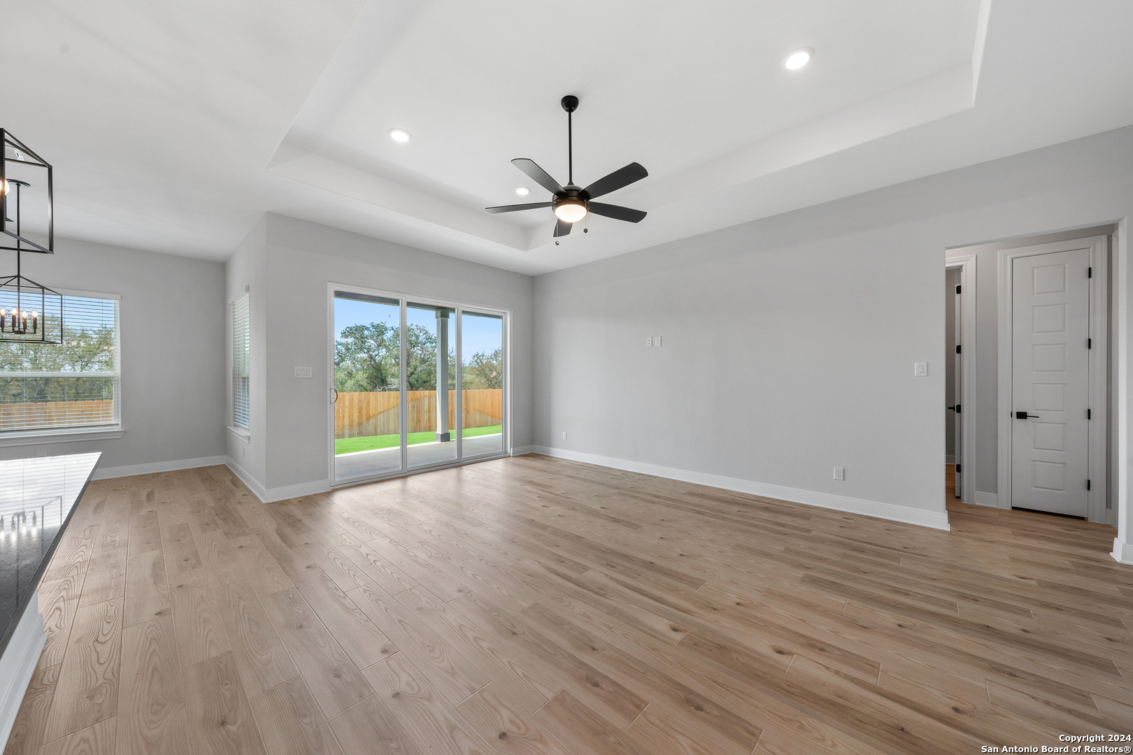 204 Azalea Alley Castroville, TX 78009 - Photo 10 of 22