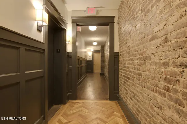 $3,400 | 416 South Gay Street, Unit 204, Knoxville, TN 37902