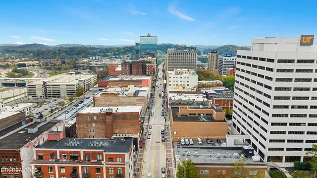 $3,400 | 416 South Gay Street, Unit 204, Knoxville, TN 37902