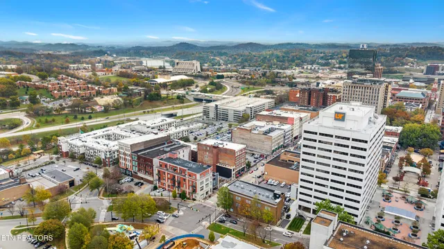 $3,400 | 416 South Gay Street, Unit 204, Knoxville, TN 37902