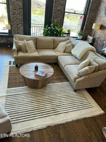 $3,400 | 416 South Gay Street, Unit 204, Knoxville, TN 37902