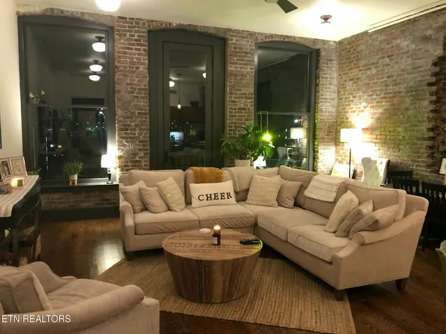 $3,400 | 416 South Gay Street, Unit 204, Knoxville, TN 37902