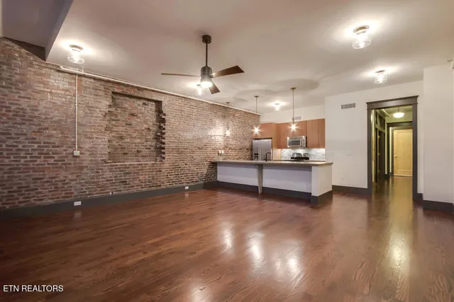 $3,400 | 416 South Gay Street, Unit 204, Knoxville, TN 37902