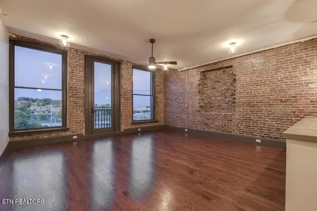 $3,400 | 416 South Gay Street, Unit 204, Knoxville, TN 37902