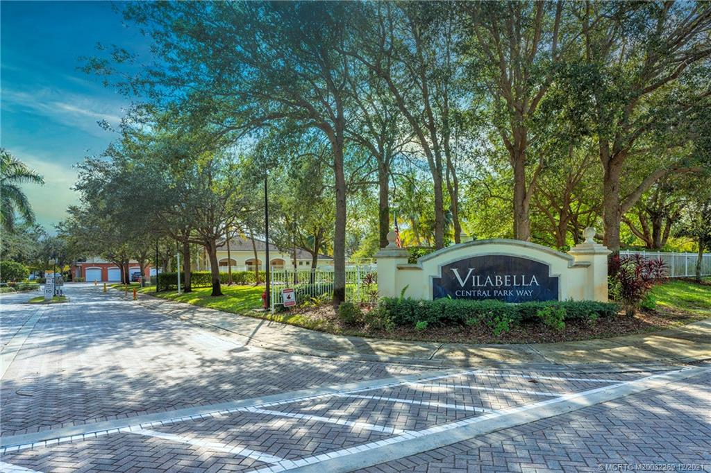 55 Southeast Palermo, Unit 102 Stuart, FL 34994 - Photo 40 of 40 a view of street with sign board