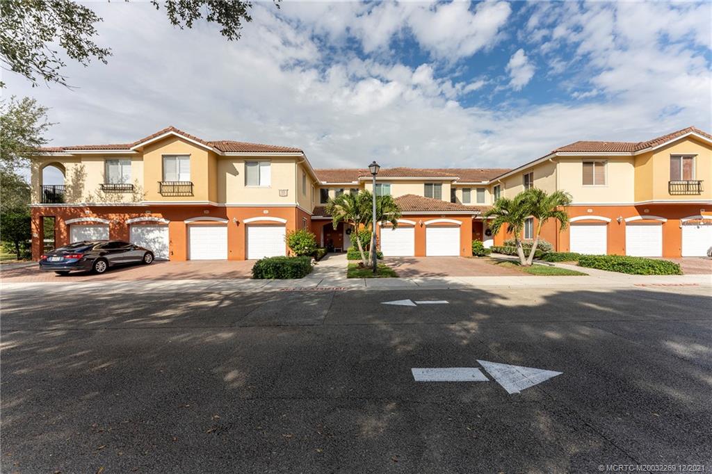 55 Southeast Palermo, Unit 102 Stuart, FL 34994 - Photo 7 of 40 a view of a big house with a large windows