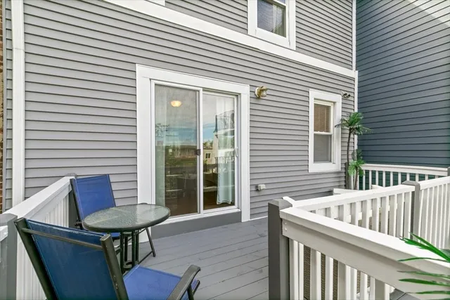 $599,000 | 364 Sumner Street, Unit 2, Boston, MA 02128