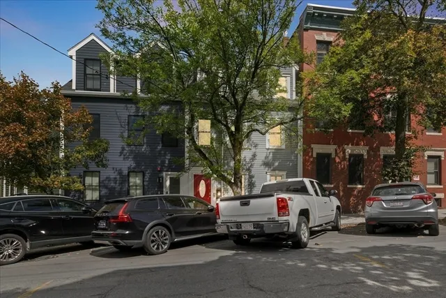 $599,000 | 364 Sumner Street, Unit 2, Boston, MA 02128