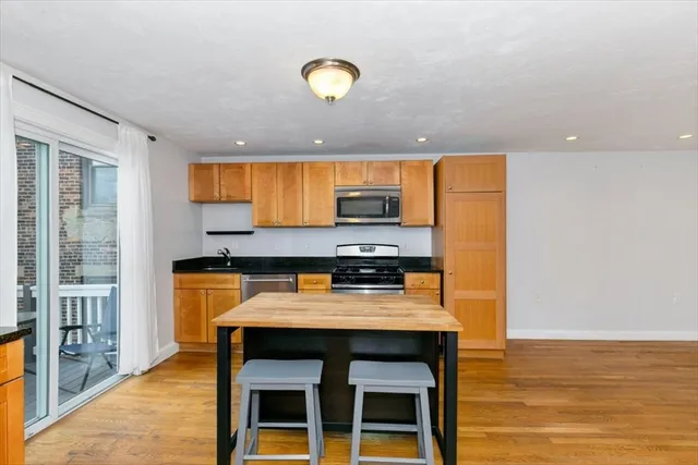 $599,000 | 364 Sumner Street, Unit 2, Boston, MA 02128